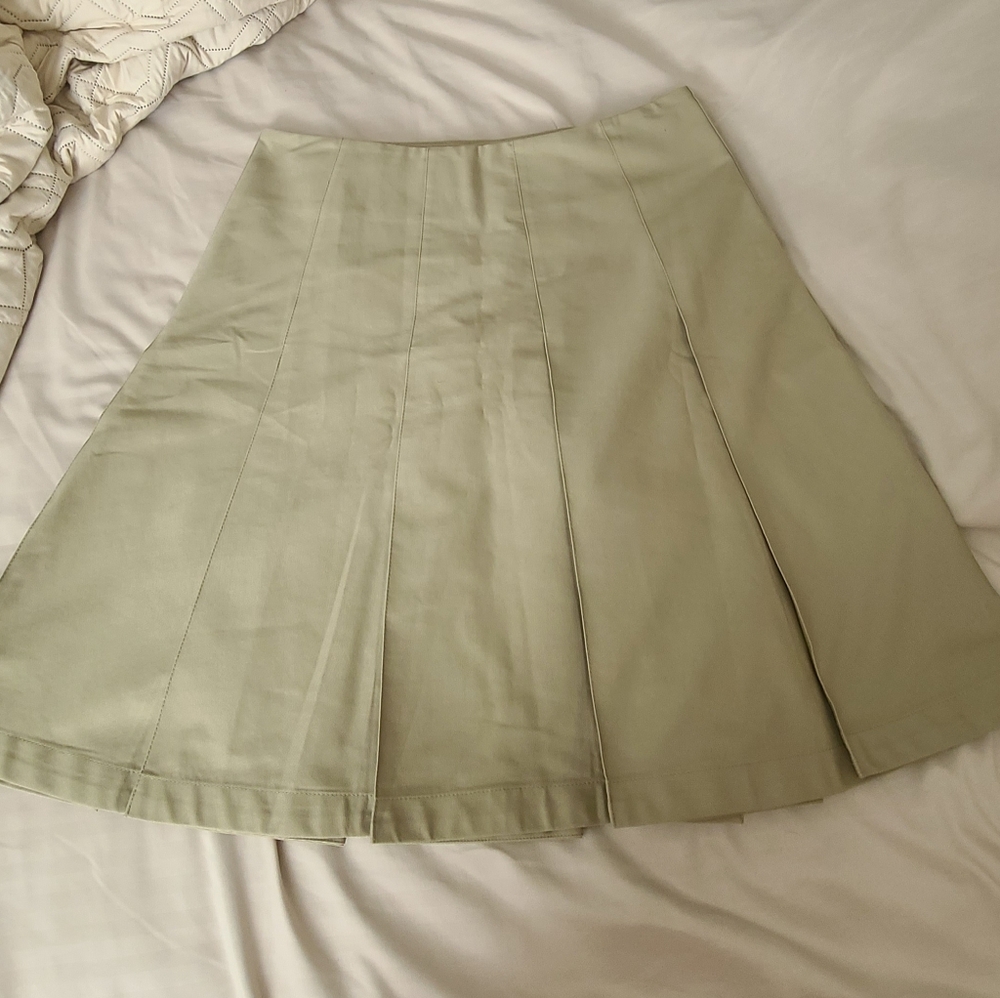 🔥AUTHENTIC BURBERRY Pleated Skirt (UNIFORM) - Sage Green - NWT🔥